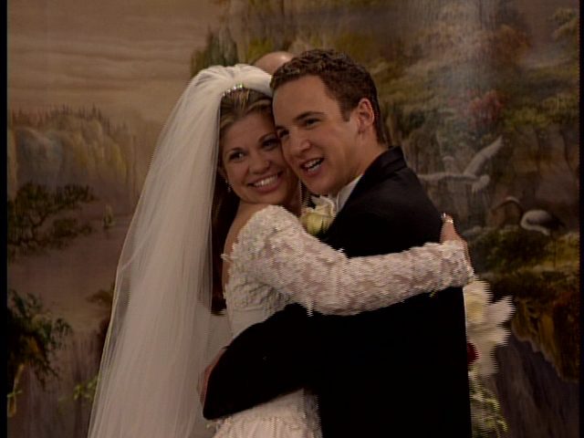 Cory-and-Topanga-s-wedding-boy-meets-world-31380218-640-480
